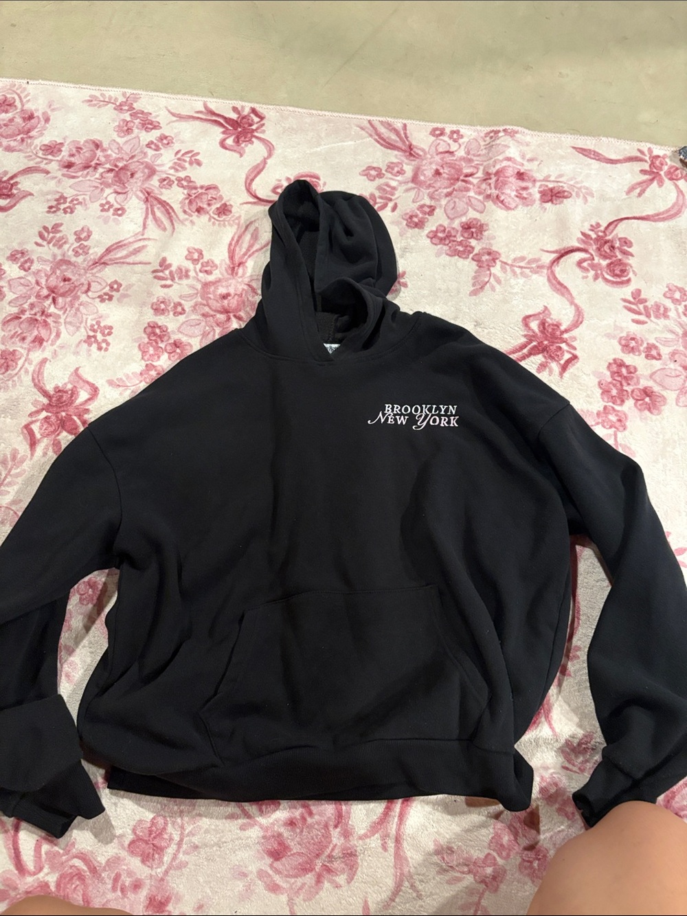 Sunday Retreat Brooklyn New York Black Hoodie - Women’s Casual Pullover